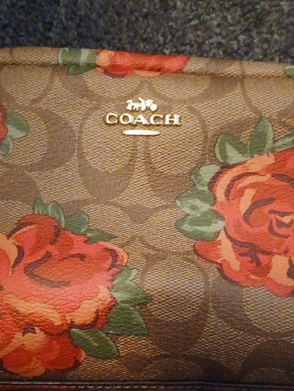 Coach Brown Signature Floral Zip Wristlet with Red Roses - Picture 2 of 6